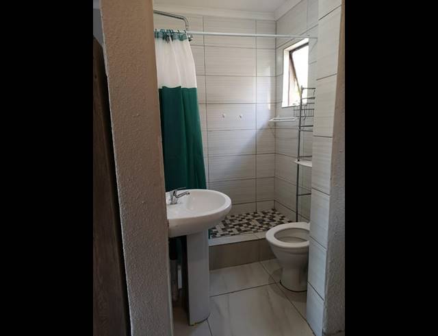 2 BEDROOM HOUSE FOR SALE IN COSMO CITY